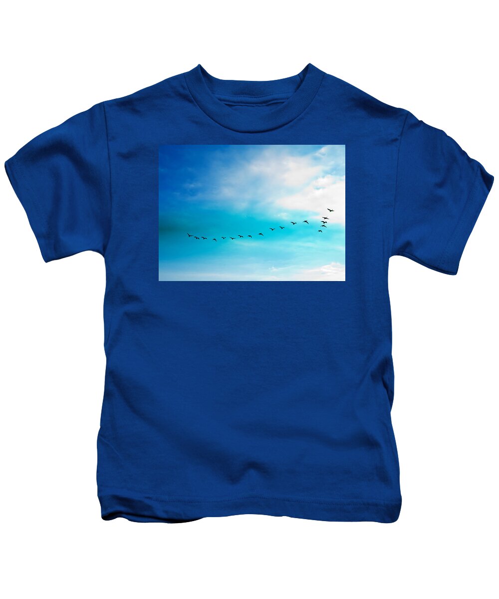 Flying Away - Kids T-Shirt