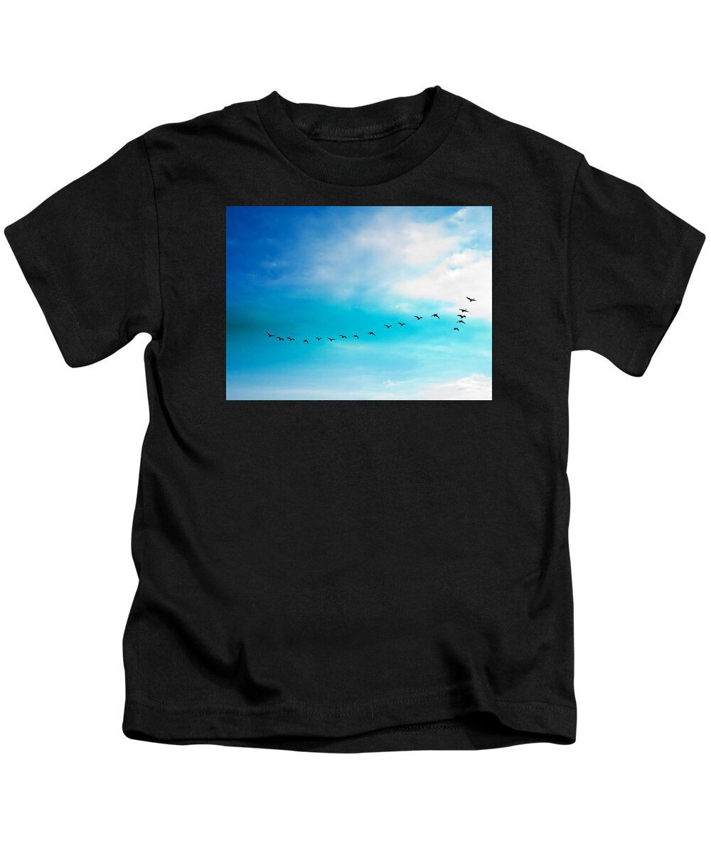 Flying Away - Kids T-Shirt