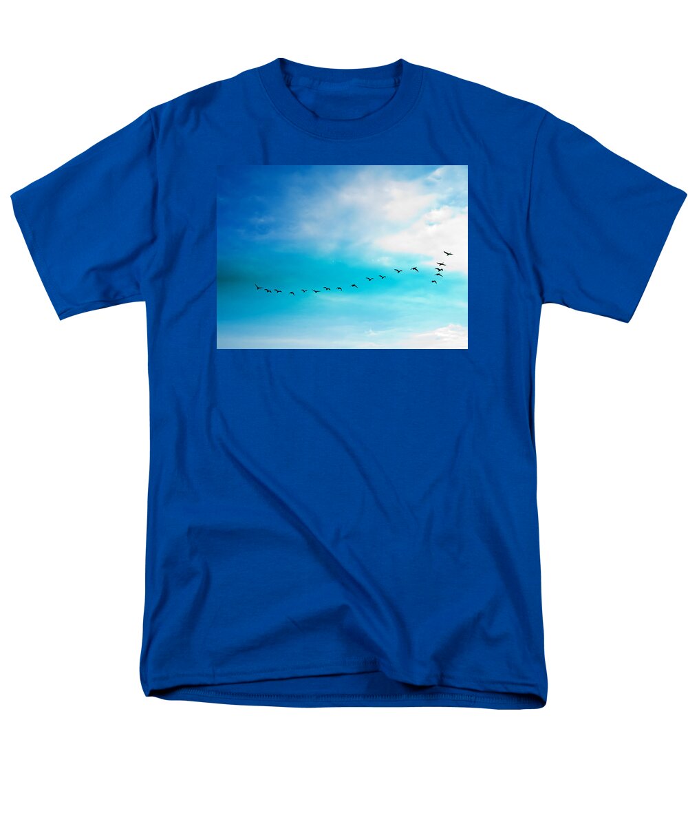 Flying Away - Men's T-Shirt  (Regular Fit)