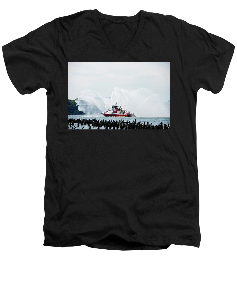 Water Boat - Men's V-Neck T-Shirt